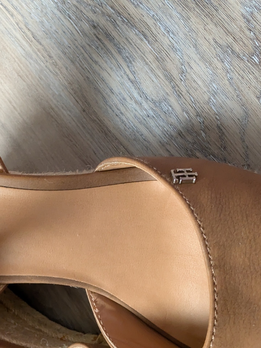 Tommy Hilfiger Women’s Tan Leather Espadrille Wedge Sandals - Picture 5 of 9